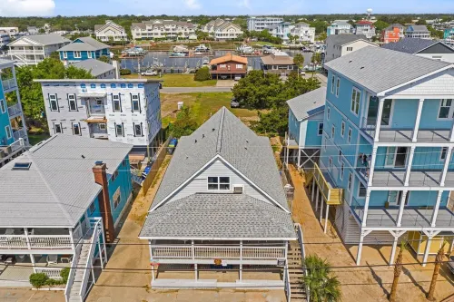 "Sand Dollar Suites" Suite 4: A Short Stroll from Our Sandy Shores!