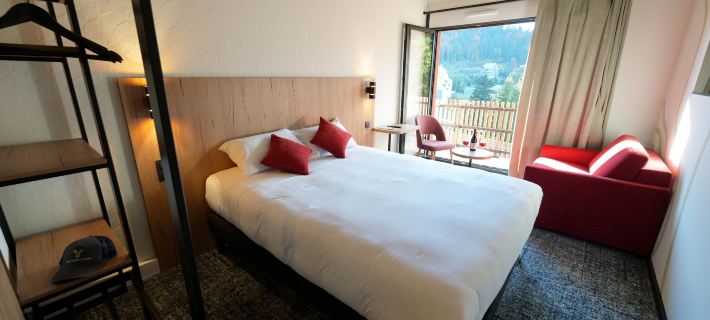 Le Rocher du Cerf Hotels in Cantal