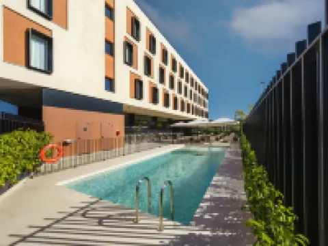 Hampton by Hilton Alicante Airport Hotels in Elche