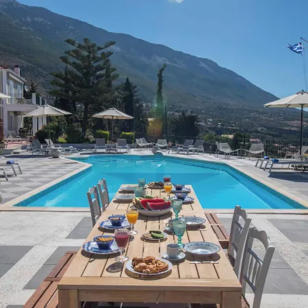 Garbis Villas & Apartments