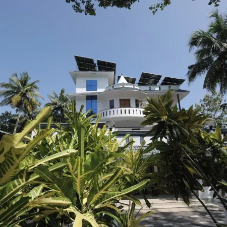 Taaraa Loca - Yoga Spiritual n Dorms