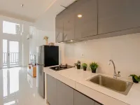 Simple and Modern Studio at Apartment Kingland Avenue By Travelio
