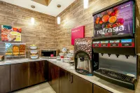 菲什基爾 84 號州際公路附近舒適全套房飯店 - 早餐