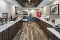Ramada by Wyndham Revelstoke - Aamiainen