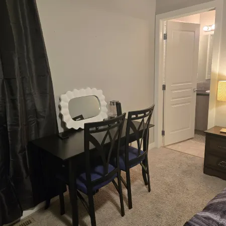 Standard bedroom with King size bed