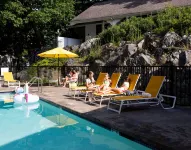 The Lodge on the Cove - Beach