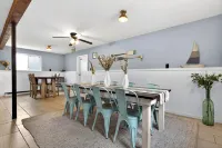 Sanctuary by the Shore, Unique Stay W/ Hot Tub by Lake MI