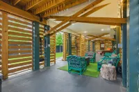 Treehouse Splash