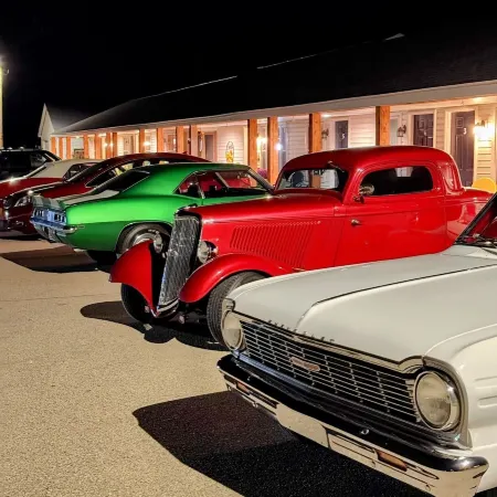 Hillcrest Inn & Motel