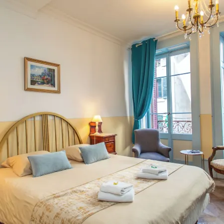 Hôtel Continental Отели рядом с достопримечательностью «Железнодорожный вокзал Эвиан»