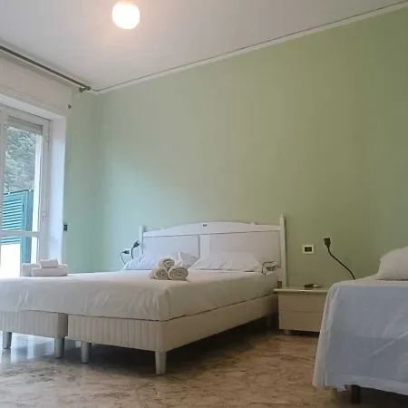 Penthouse in the historical center with sea view 5 minutes away from main square