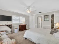 10 Min Walk to DT! Fire Pit-Pet Friendly! A True DT Retreat! 마운트도라 호텔