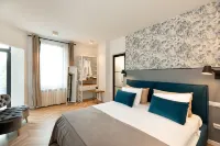 Metropole Apartments Royal Residence