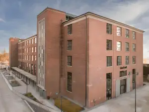 Montownia Lofts & Experience