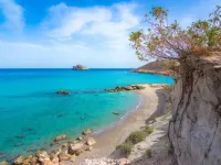 Private Studio Retreat in Zakros, Crete With Scenic Views Ξενοδοχεία στην πόλη Σητεία