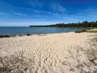 250'  Relaxing Waterfront Spacious Remodel & Walking to Sand Beach New Fireplace - 4-Star