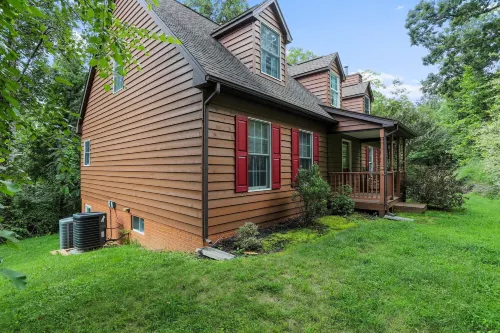 The Pond Cabin