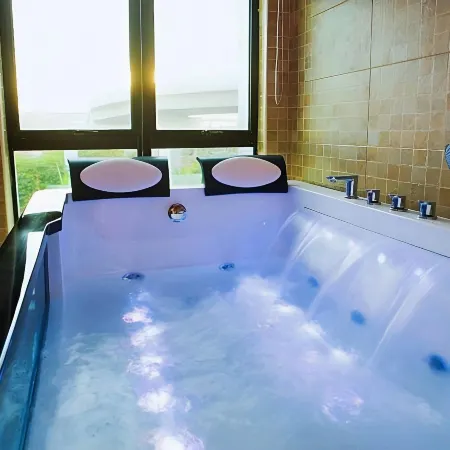 Lavender Inn USJ Отели рядом с достопримечательностью «Торговый центр Summit USJ»