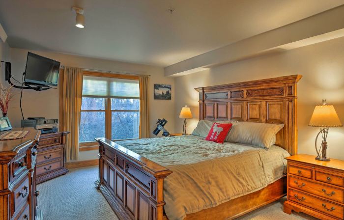Cozy Driggs Condo w/ Hot Tub & Ski Shuttle Service