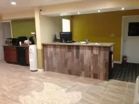 Budget Inn by 101 Bus from Downtown