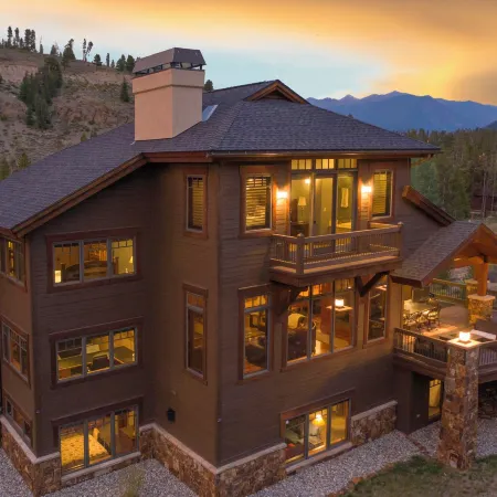 671 Elk Circle : 2