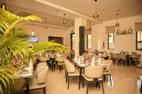 Treal Hotels & Suites - Quầy bar