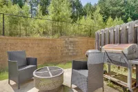 Quick I-20 Access to Dtwn Atl! Family Gem w/ Patio - Condos