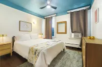 Updated 3Br /1B Victorian Hous Close to NYC• Parking Avail• Pets Welcome - 3-Star
