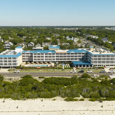 La Mer Beachfront Resort
