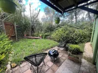 Cozy Private Ferngrove Cottage with Garden Views at Stormsriver - Wifi