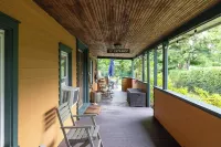 The Woodbine Inn - 3-Star