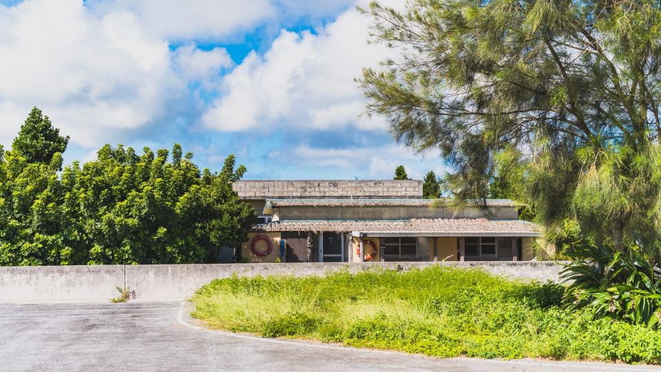 Accommodation with a private beach Umigoya