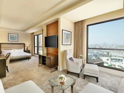 Conrad Makkah, Jabal Omar