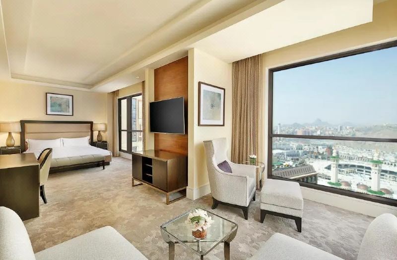 Conrad Makkah, Jabal Omar