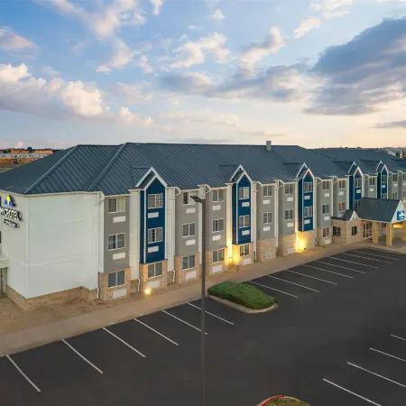 Microtel Inn & Suites by Wyndham Denver Airport