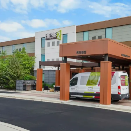 Home2 Suites by Hilton - Milwaukee Airport