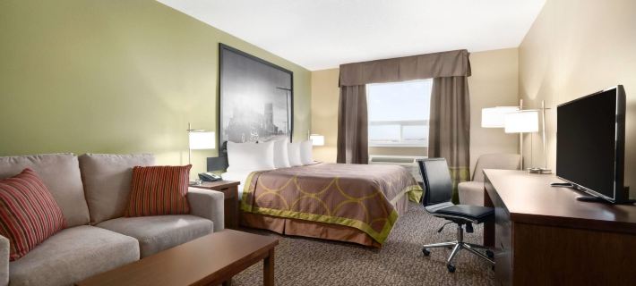 Super 8 by Wyndham Regina Hotels in Regina