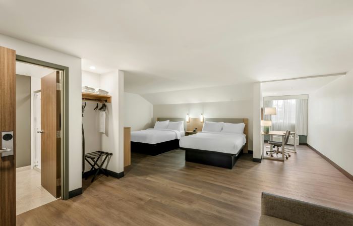 Spark by Hilton Freeport