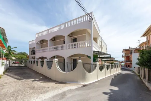 Bella Vista Beach Hotel - Romantic