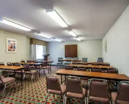Sleep Inn & Suites - 2-Star