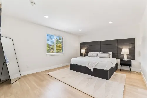 5 Bedroom house in prime location by the village - Villaer