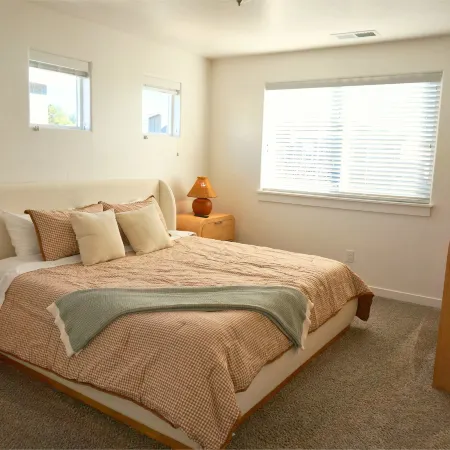 Modern 3BR Home in Meridian - King Suite - Comfort