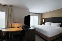 Residence Inn New Brunswick Tower Center Blvd. - Gym