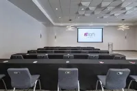 Aloft Little Rock West - Pet Friendly