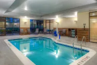 Fairfield Inn & Suites Canton - Swimmingpools
