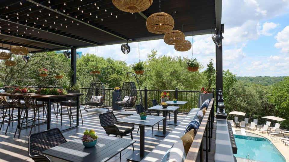 Renaissance Austin Hotel