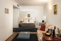 Arthotel Ana Gala, Trademark Collection by Wyndham - Layanan Antar-Jemput