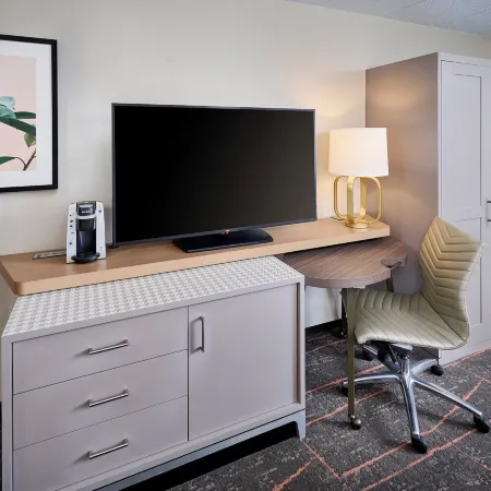 Holiday Inn BURLINGTON CONFERENCE CENTRE by IHG