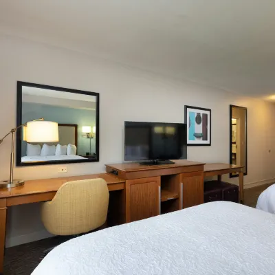 Hampton Inn & Suites Austin-Airport Hotels near Austin-Bergstrom International Airport