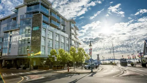 The Sidney Pier Hotel & Spa in Sidney